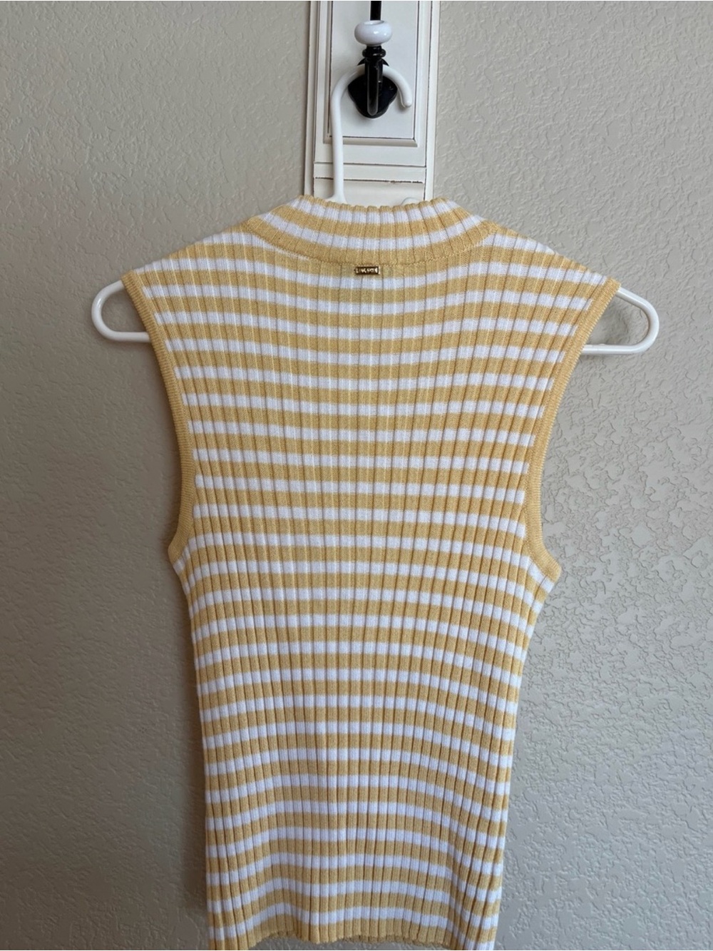 St. John Striped Ribbed Tank - Picture 3 of 6